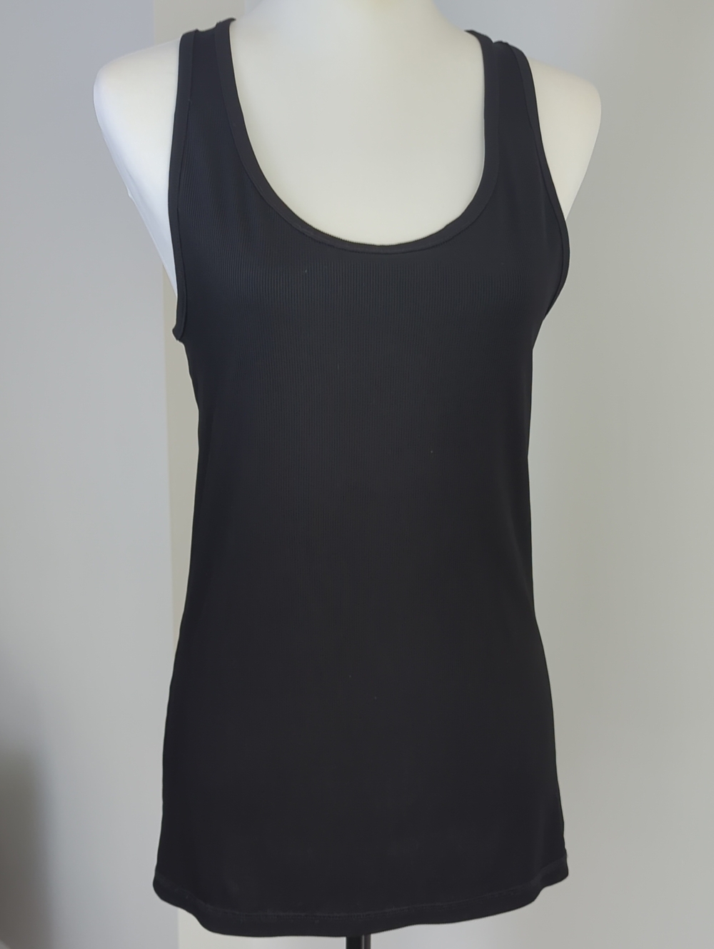 Danskin Now Black Fitted Scoop Neck Tank Top Activewear LARGE